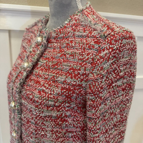Zara Woman Red Pink Tweed Boucle Jacket Blazer M Pearl Button Frayed Blogger - Picture 10 of 16